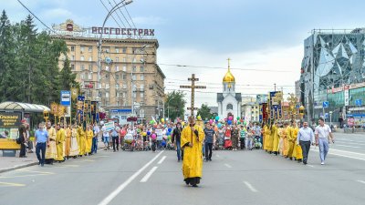 Молодежный крестный ход 